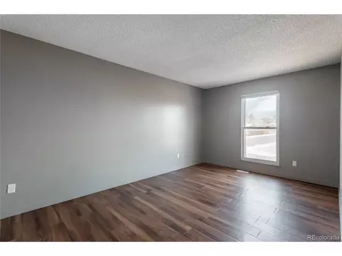 19704 E Batavia Dr, Aurora, CO 80011 photo 17