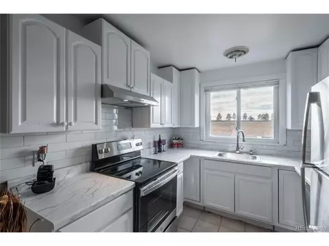 19704 E Batavia Dr, Aurora, CO 80011 photo 8