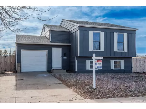 19704 E Batavia Dr, Aurora, CO 80011