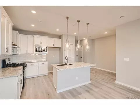 27604 E 1st Ave, Aurora, CO 80018 photo 7