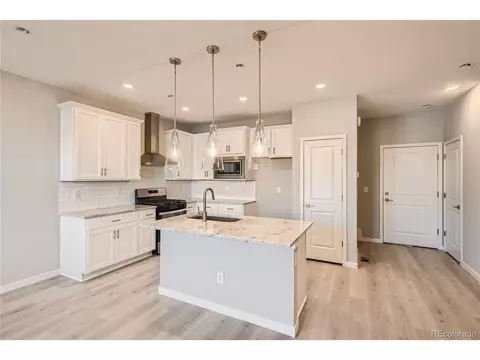 27604 E 1st Ave, Aurora, CO 80018 photo 8