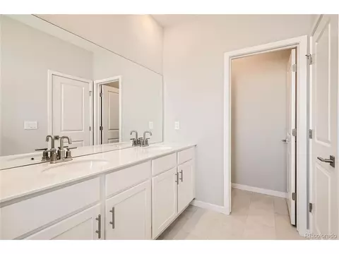 27604 E 1st Ave, Aurora, CO 80018 photo 15