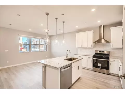 27604 E 1st Ave, Aurora, CO 80018 photo 10
