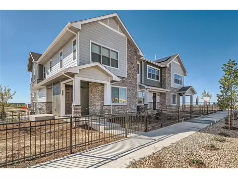 27604 E 1st Ave, Aurora, CO 80018 photo 2