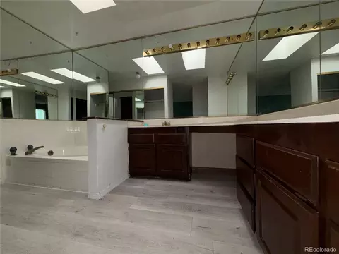 Bath - 11705 E Atlantic Ave, Aurora, CO 80014 photo 5 of 8