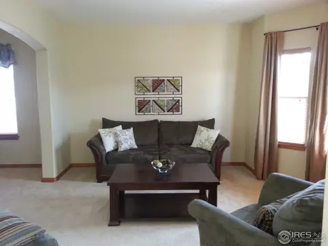 18607 E Harvard Dr, Aurora, CO 80013 photo 3