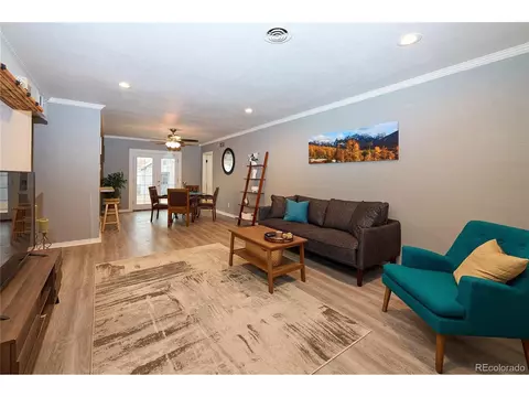 840 Ursula St, Aurora, CO 80011 photo 2