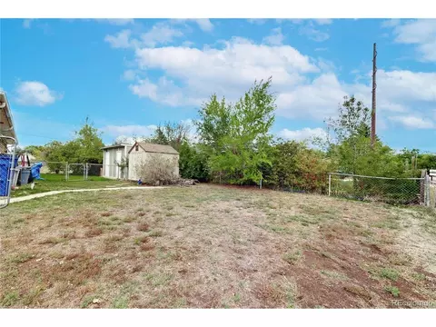 Exterior - 1700 Iris St, Lakewood, CO 80215 photo 13 of 17