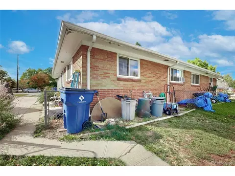 Exterior - 1700 Iris St, Lakewood, CO 80215 photo 10 of 17