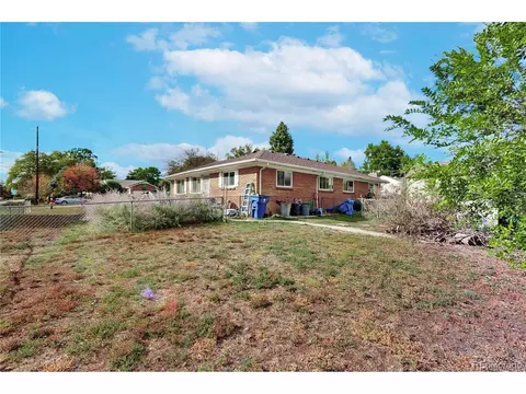 Exterior - 1700 Iris St, Lakewood, CO 80215 photo 9 of 17