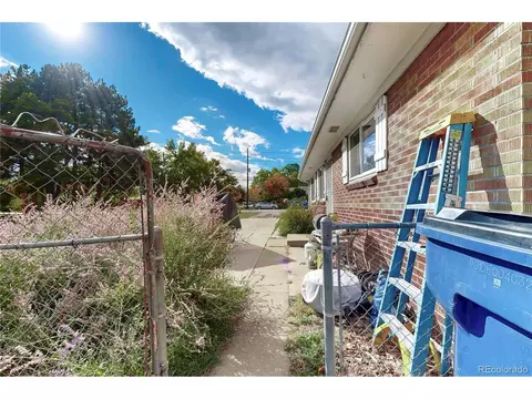 Exterior - 1700 Iris St, Lakewood, CO 80215 photo 15 of 17