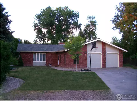 2124 Stonecrest Dr, Fort Collins, CO 80521 photo 1