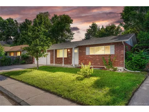 5537 Sable St, Denver, CO 80239 photo 2