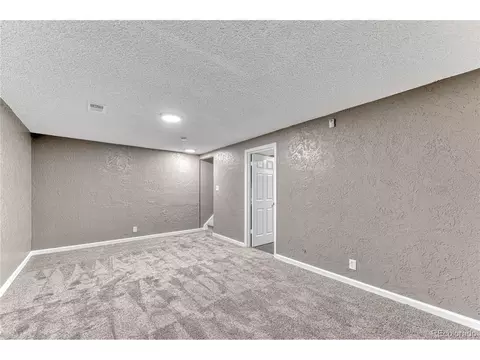 5537 Sable St, Denver, CO 80239 photo 26
