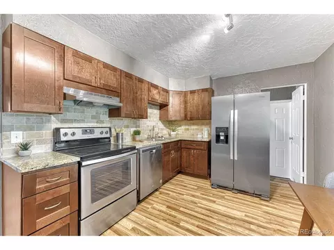 5537 Sable St, Denver, CO 80239 photo 11