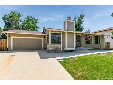 16766 E Kent Dr, Aurora, CO 80013 photo 2