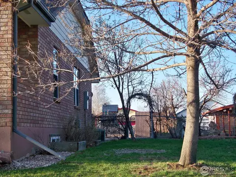 203 E Iowa Ave, Berthoud, CO 80513 photo 2
