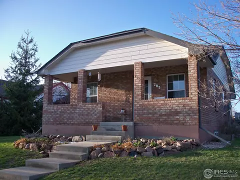 203 E Iowa Ave, Berthoud, CO 80513 photo 1