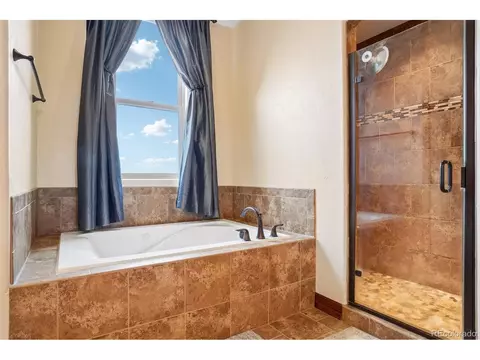 Bath - 7990 Saint St, Frederick, CO 80530 photo 3 of 6