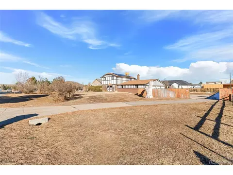 3380 S Oak Ct, Lakewood, CO 80227