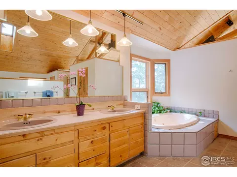 8908 Hillview Rd, Morrison, CO 80465 photo 15
