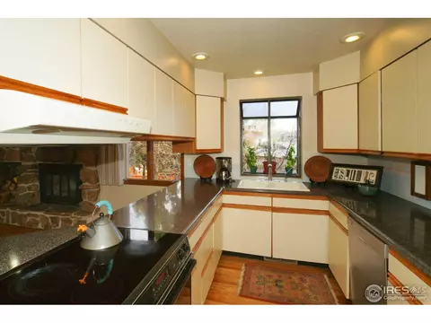 1102 Barberry Ct, Boulder, CO 80305 photo 9