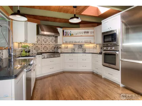 375 Pine Tree Ln, Boulder, CO 80304 photo 12