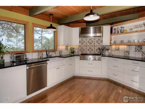 375 Pine Tree Ln, Boulder, CO 80304 photo 11