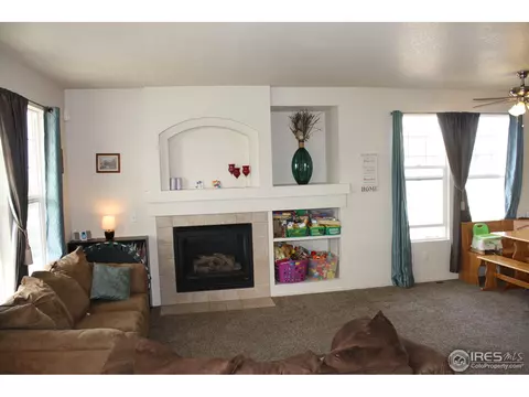 7386 Russell Cir, Frederick, CO 80504 photo 5