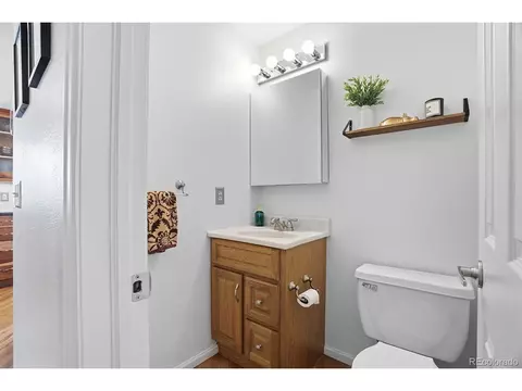 Bath - 7144 Beech Ct, Arvada, CO 80004 photo 1 of 3