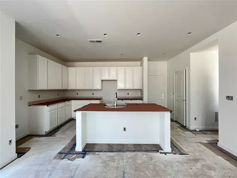 720 Aspen Ave, Bennett, CO 80102 photo 5