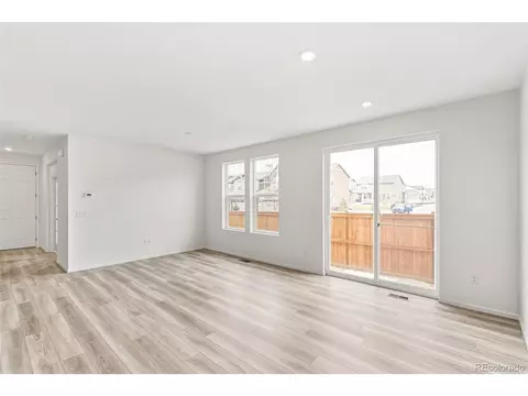 28708 E 6th Pl, Watkins, CO 80137 photo 8