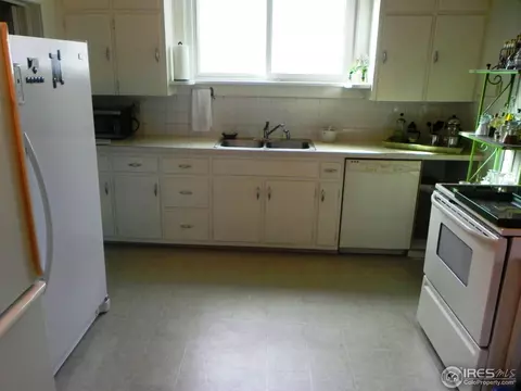 205 E Simpson St, Lafayette, CO 80026 photo 6