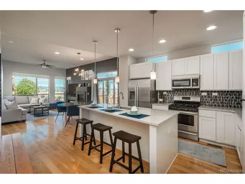 2870 Kingston St, Denver, CO 80238