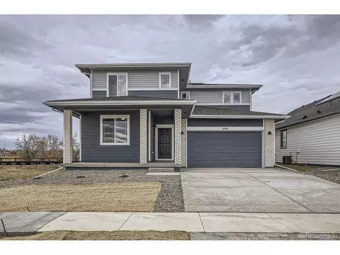Exterior - 46418 Heritage Ave, Bennett, CO 80102 photo 2 of 7