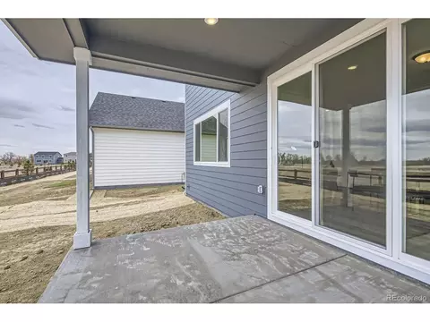 Exterior - 46418 Heritage Ave, Bennett, CO 80102 photo 5 of 7