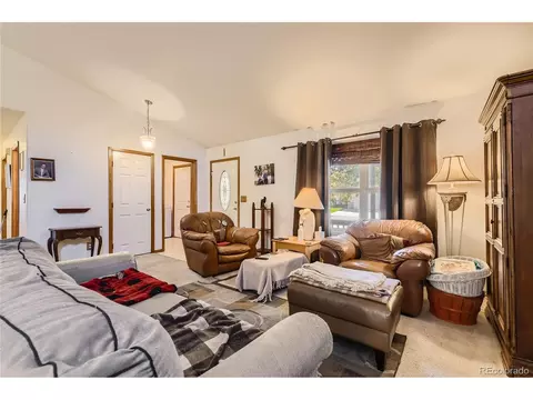 656 Aspen Cir, Frederick, CO 80530 photo 2