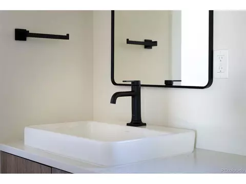 Bath - 378 E Agate Ave #3B, Granby, CO 80446 photo 5 of 6