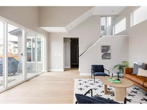 9740 E 61st Pl, Denver, CO 80238 photo 3