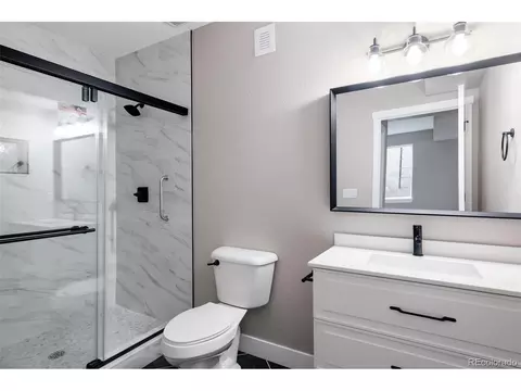 9740 E 61st Pl, Denver, CO 80238 photo 32