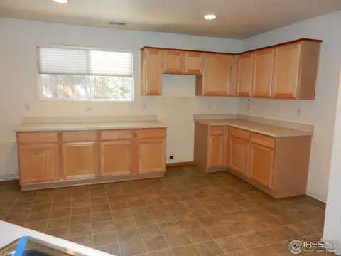 2367 E 110th Dr, Northglenn, CO 80233 photo 6