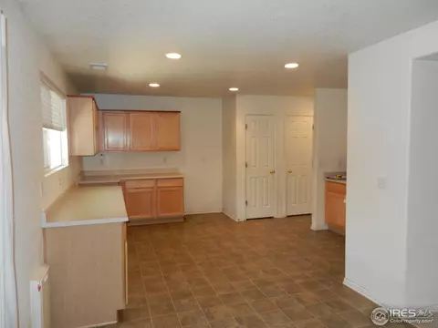 2367 E 110th Dr, Northglenn, CO 80233 photo 5