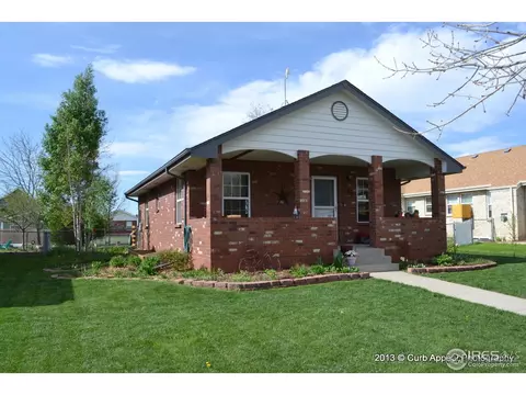 309 E Iowa Ave, Berthoud, CO 80513 photo 2