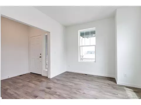 698 Yankee Boy Loop, Elizabeth, CO 80107 photo 4