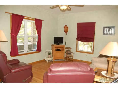 110 E Iowa Ave, Berthoud, CO 80513 photo 4