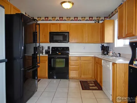 3429 Pheasant Ct, Evans, CO 80620 photo 2