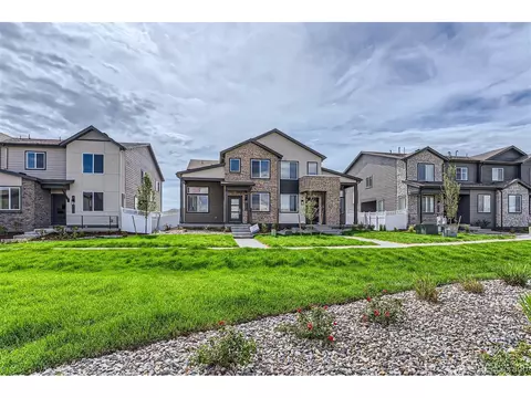 1264 S Algonquian St, Aurora, CO 80018