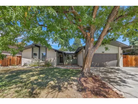 10579 W Warren Dr, Lakewood, CO 80227