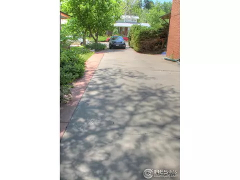 2875 Dover Dr, Boulder, CO 80305 photo 2
