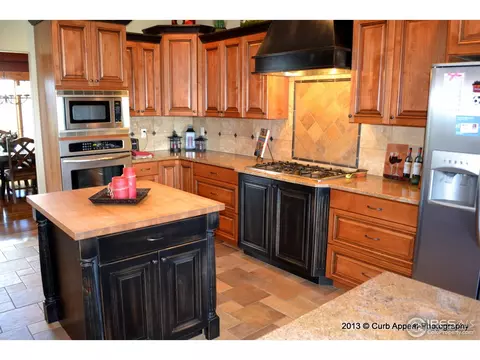 1374 Eagle Ct, Windsor, CO 80550 photo 9